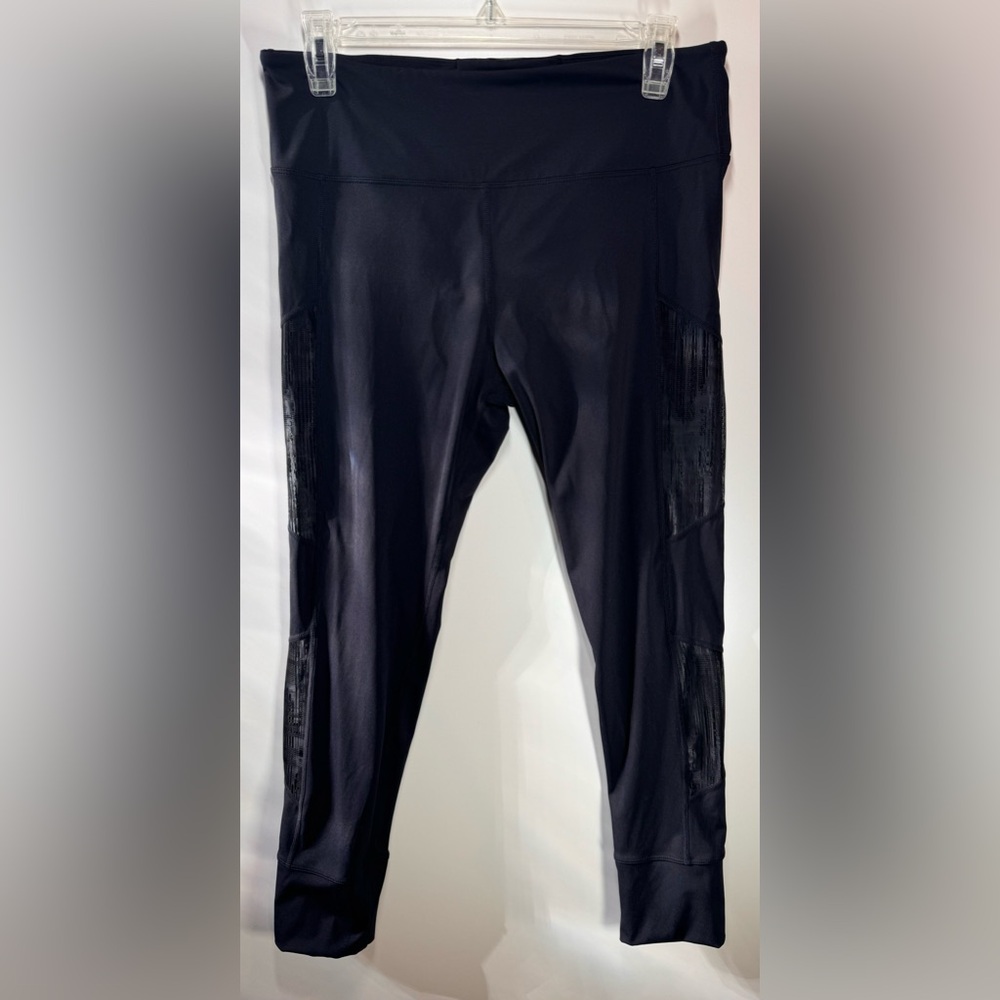 Zyia Mirage Cropped Leggings- Size 12